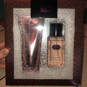 Victoria’s Secret Tease Gift Set